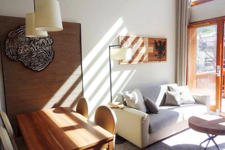 Room 8 of 31