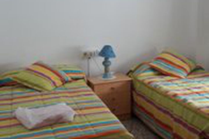 Room 18 of 33