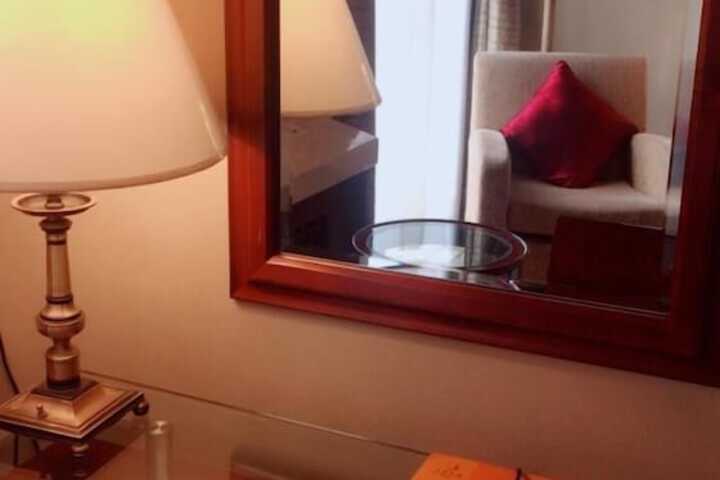 Room 17 of 62