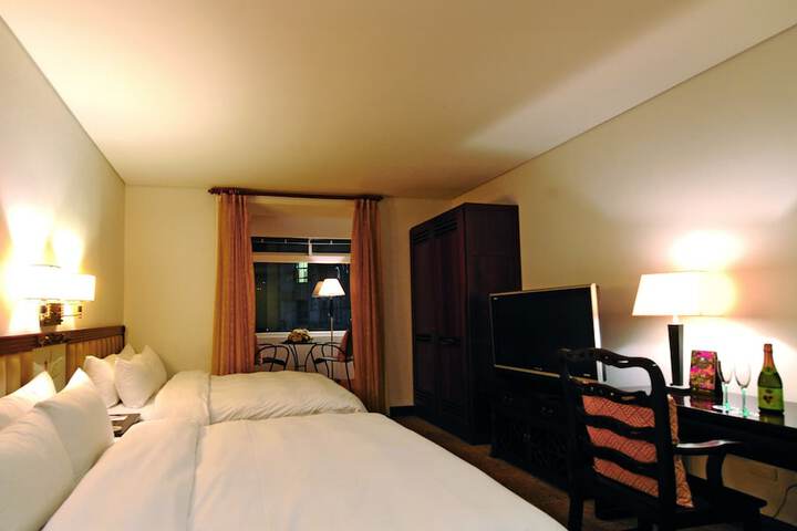 Room 21 of 51