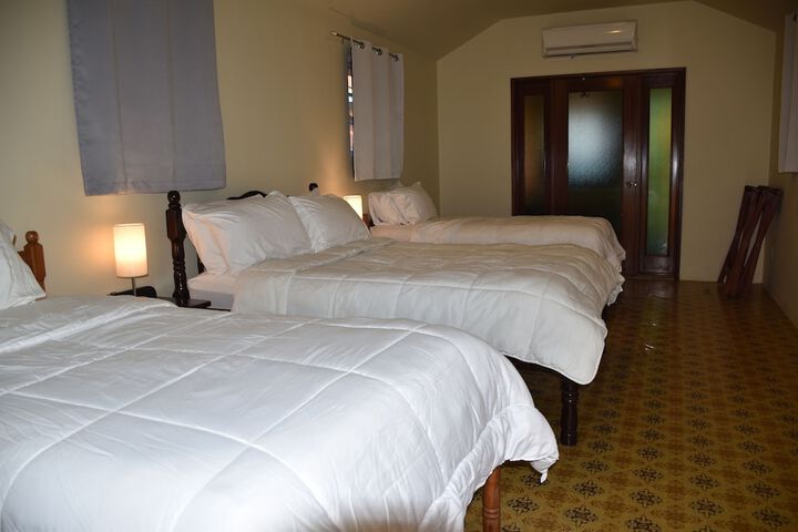 Room 26 of 157