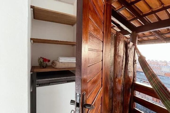 Room 6 of 21