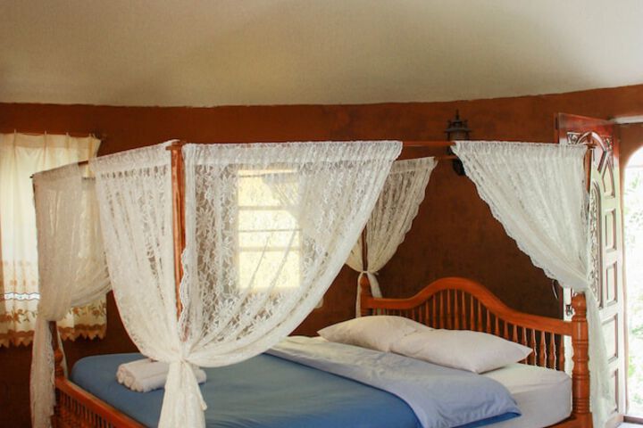 Room 6 of 21