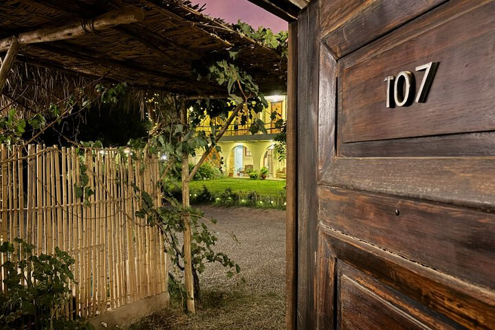 Room 103 of 199
