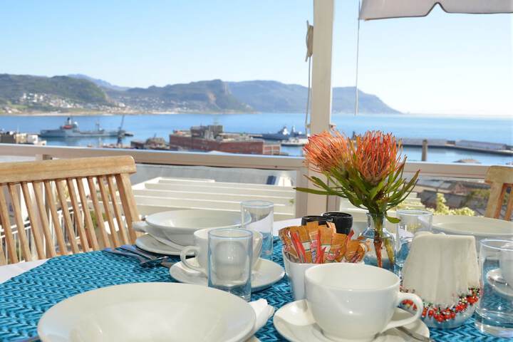 Breakfast/Coffee Service 61 of 85