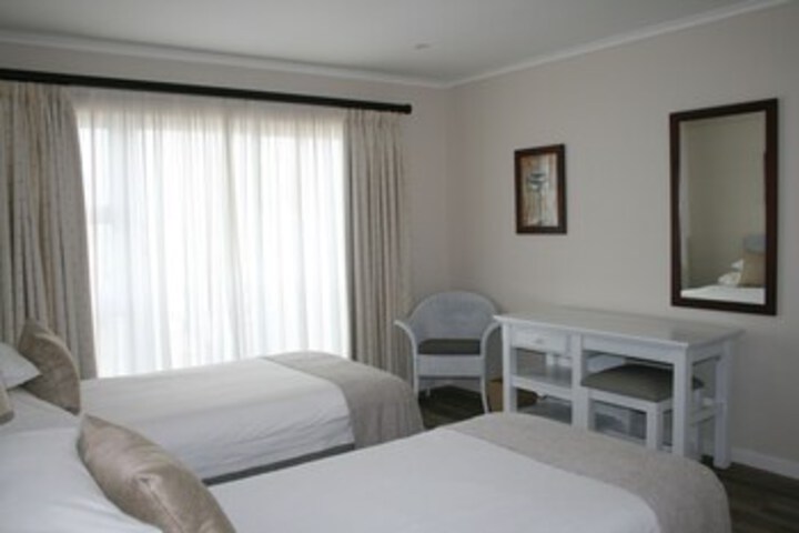 Room 52 of 60