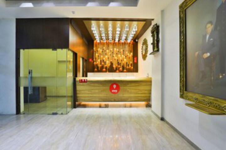 OYO 13479 Hotel Grand Nakshatra