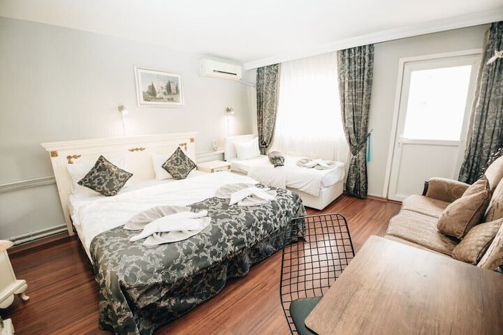 Room 4 of 45