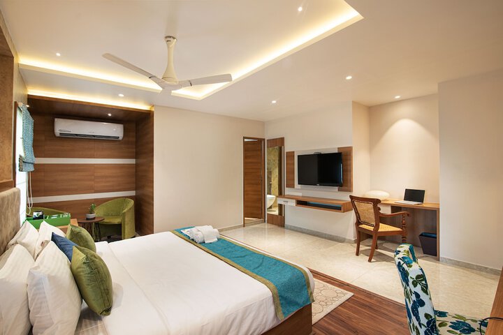 Room 14 of 36