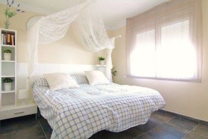 Room 9 of 47