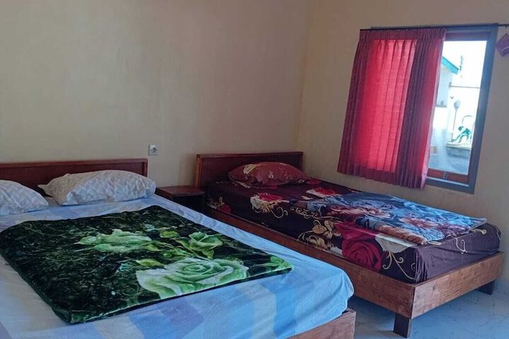 Room 2 of 15
