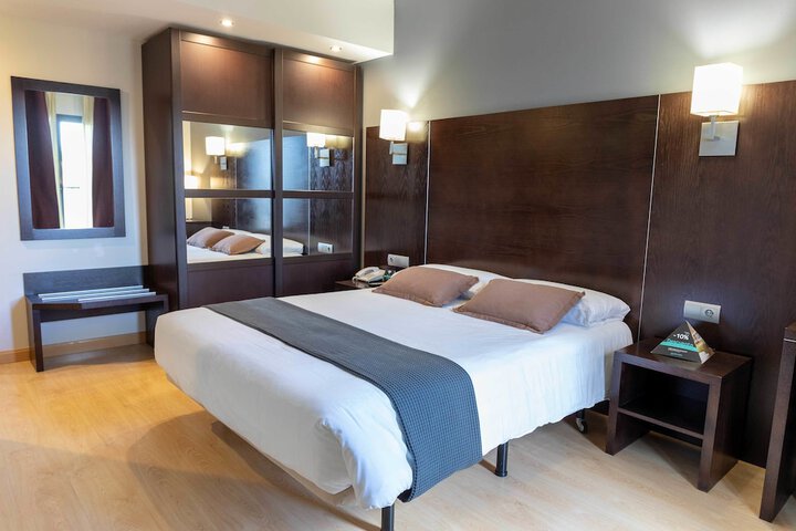 Room 19 of 50