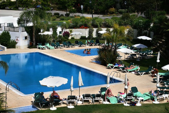 Hotel Pool
