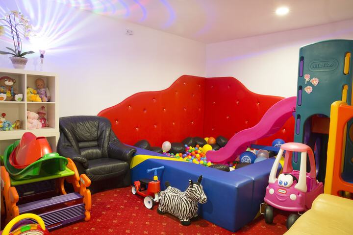 Childrens Activities 77 of 132