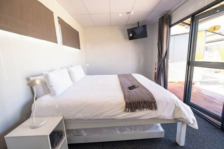 Room 12 of 26