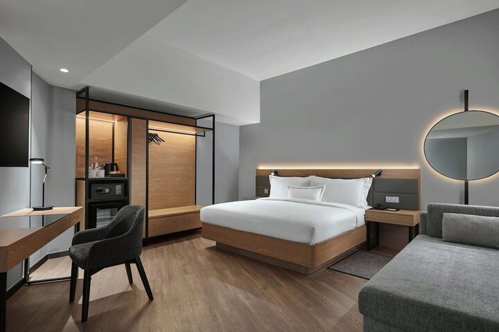 Room 16 of 67