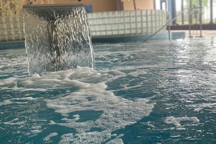Pool 21 of 41