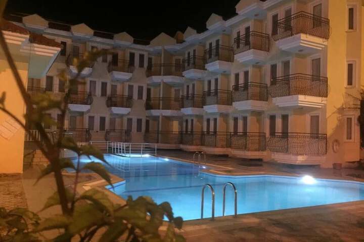 Pool 14 of 25