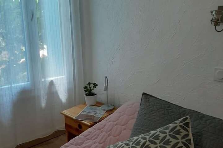Room 13 of 72