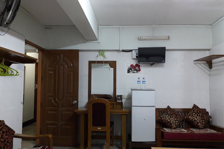 Room 14 of 63