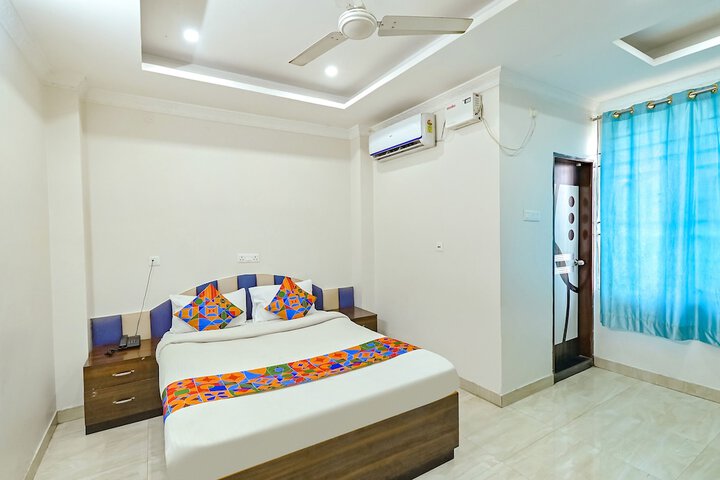 Room 20 of 33