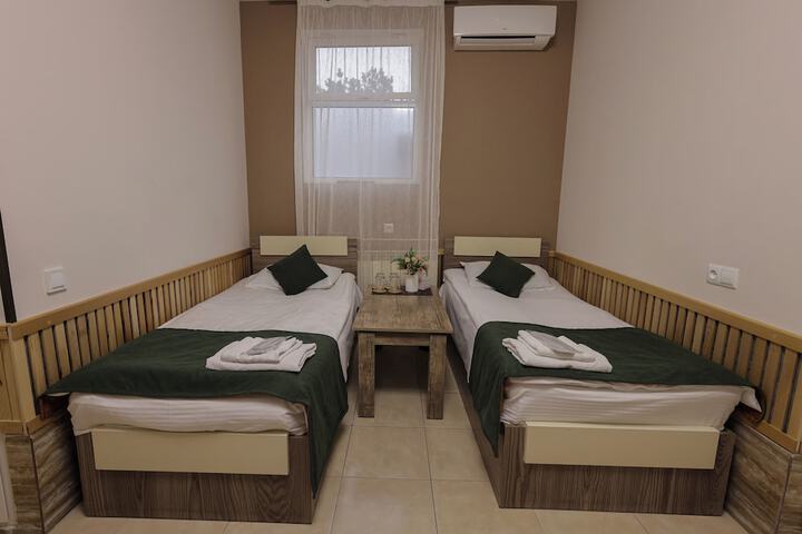 Room 49 of 101