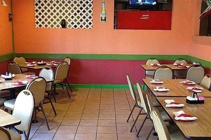 Dining 10 of 16
