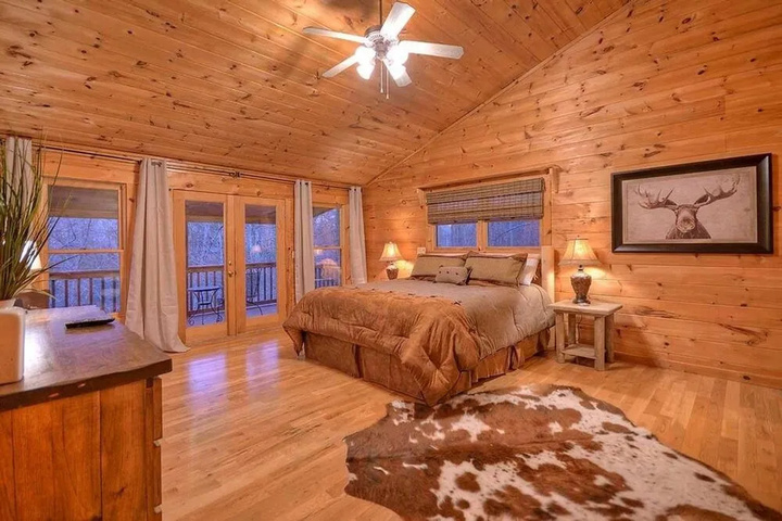 Room 3 of 20