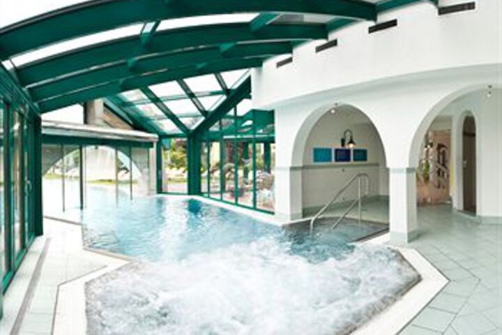 Pool 18 of 29