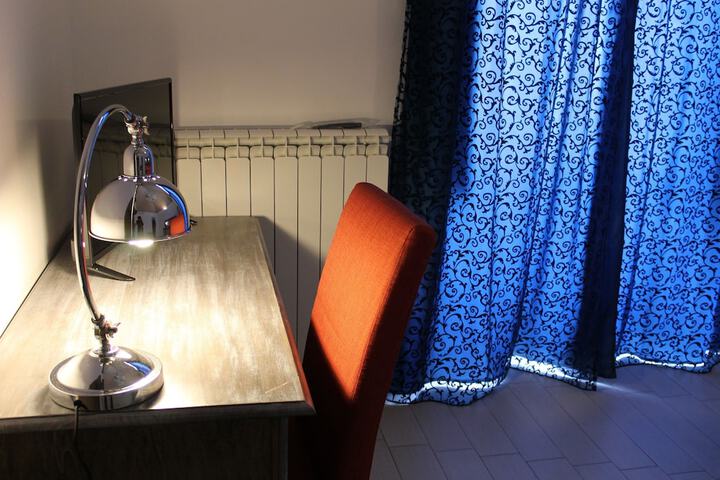 Room 34 of 76