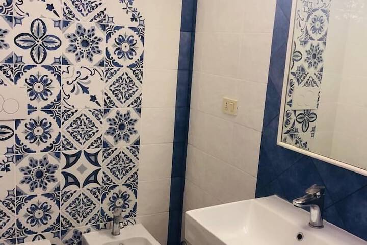 Room 14 of 61