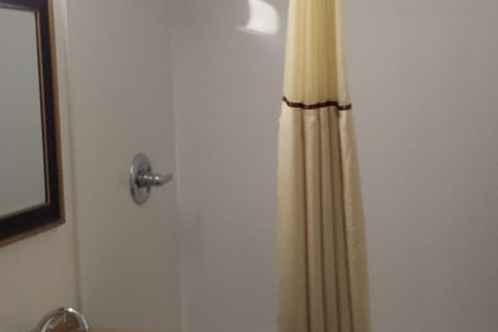 Room 16 of 31