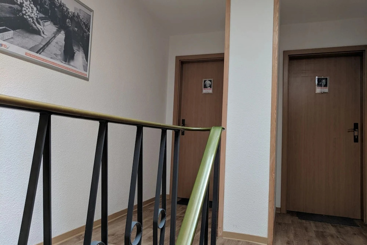 hotel_rooms