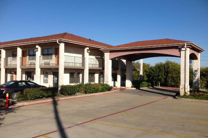 Heritage Inn Grand Prairie