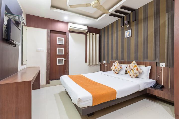 Room 15 of 23