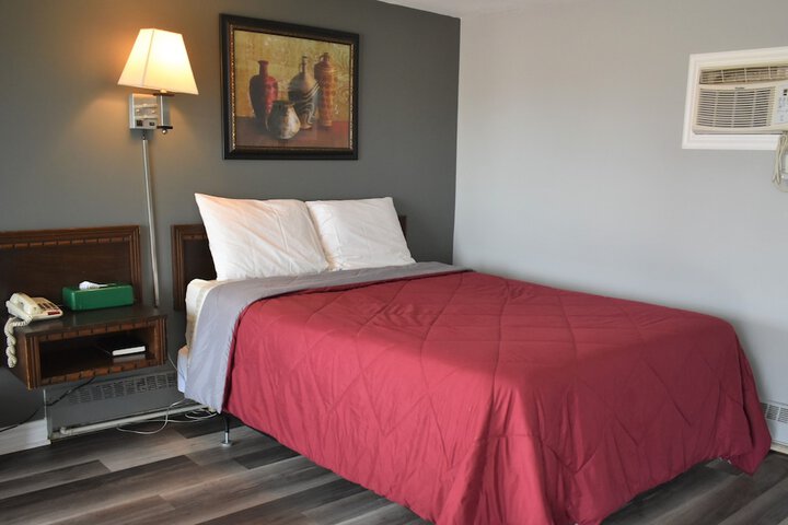 Room 10 of 43