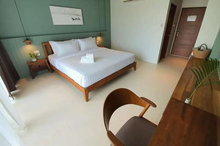 Room 11 of 23