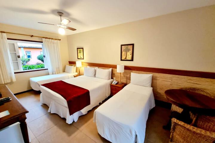 Room 27 of 221