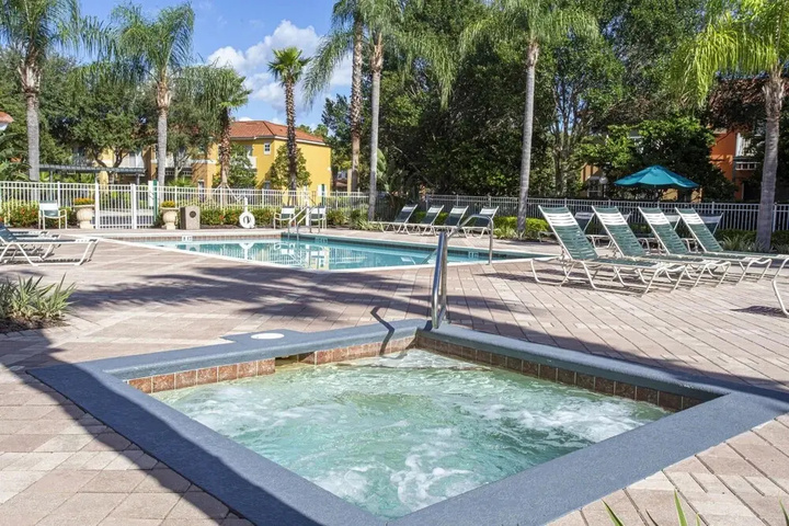 Pool 12 of 18