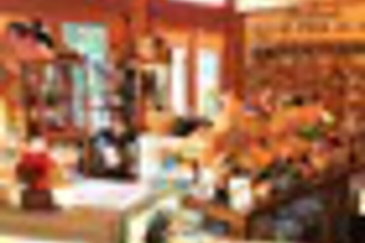 Gift Shop 185 of 288