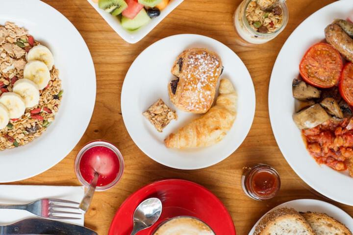 Breakfast/Coffee Service 24 of 37