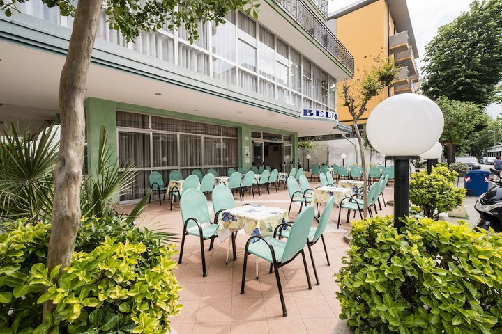 Terrace/Patio 21 of 22