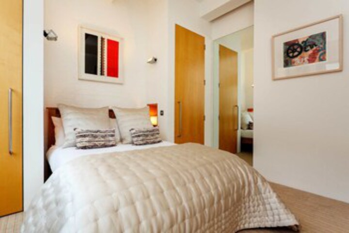Room 15 of 22