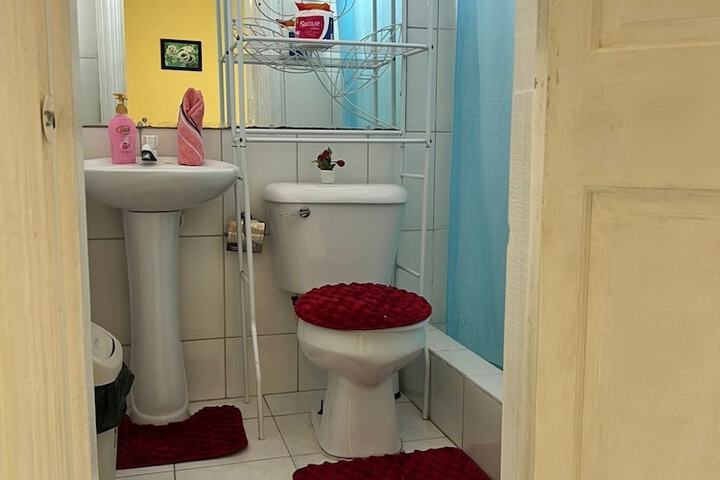 Room 28 of 29