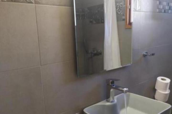 General 8 of 100
