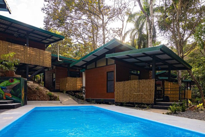 Riverside Bungalows in Quepos