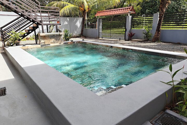 Pool 8 of 16
