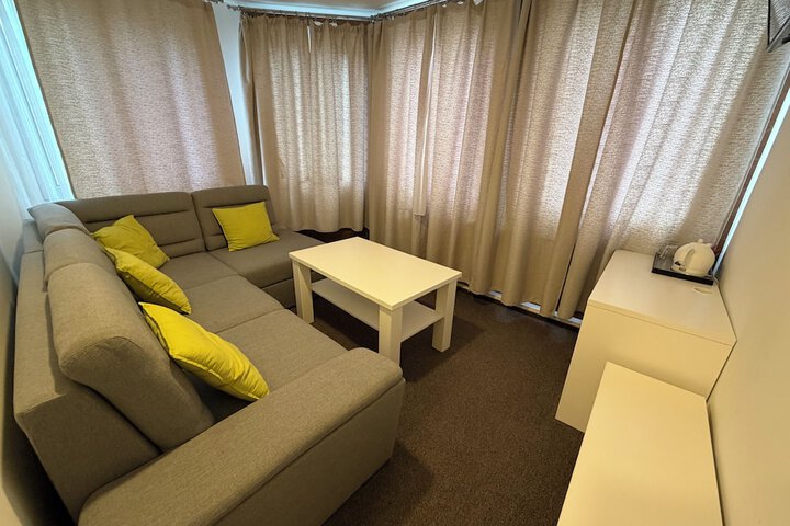 Room 80 of 167