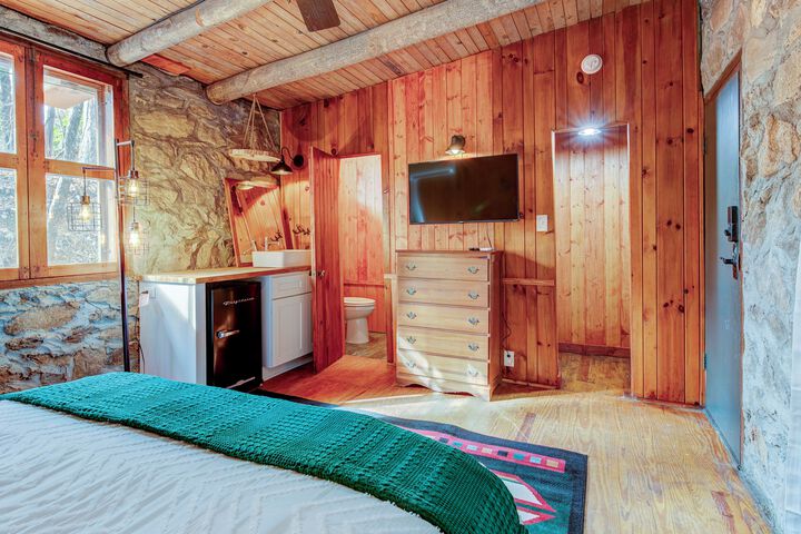 Room 2 of 23