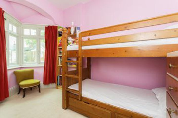 Room 10 of 21